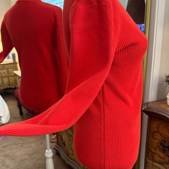 Adrienne Vittadini Vibrant Red Turtleneck Sweater 86% Cotton - Picture 4 of 10